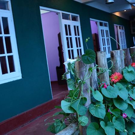 Mangala Flora Hotel Nuwara Eliya Bagian luar foto