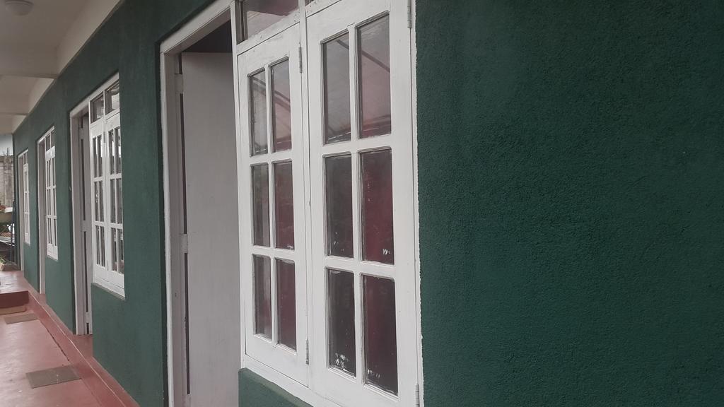 Mangala Flora Hotel Nuwara Eliya Bagian luar foto