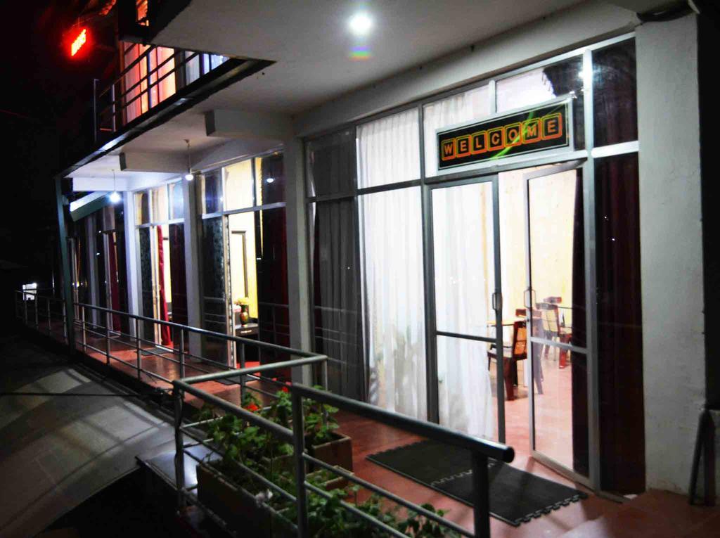 Mangala Flora Hotel Nuwara Eliya Bagian luar foto